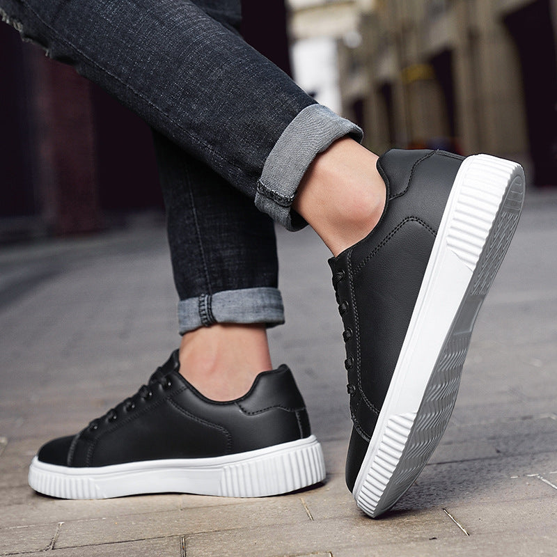 Sleek Minimalist Leather Design For Casual Sports Shoes
